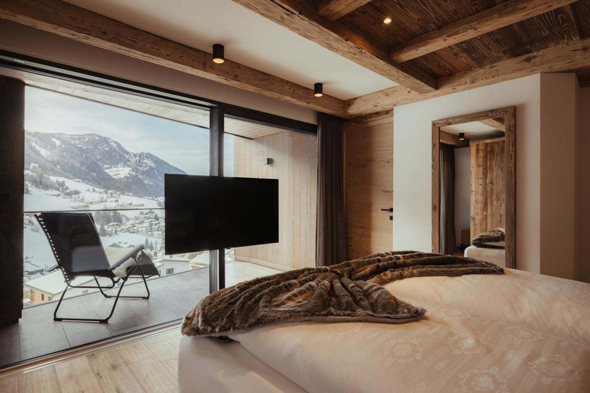 Luxury P